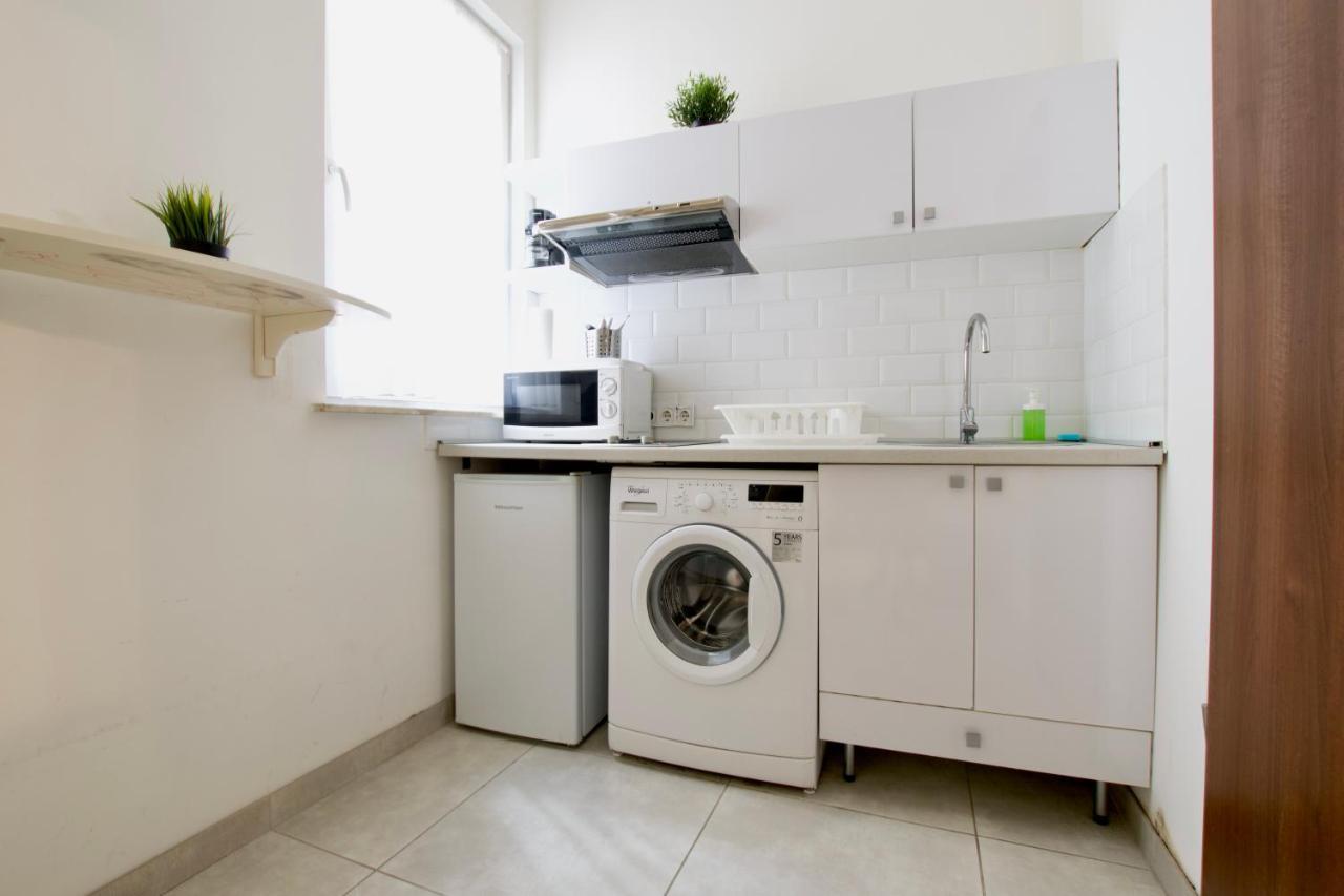 Premium Apartments By Hi5 - Astoria Square ブダペスト エクステリア 写真