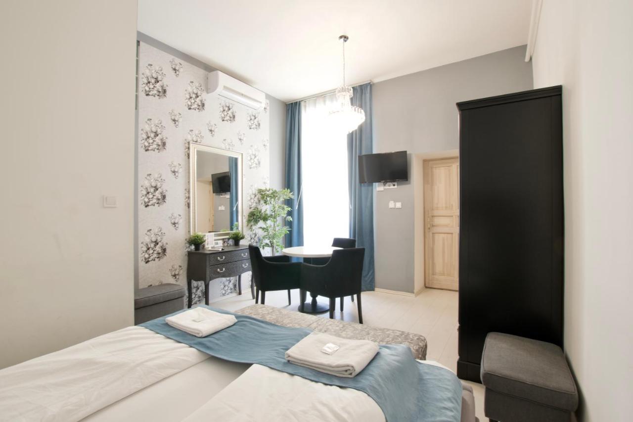 Premium Apartments By Hi5 - Astoria Square ブダペスト エクステリア 写真