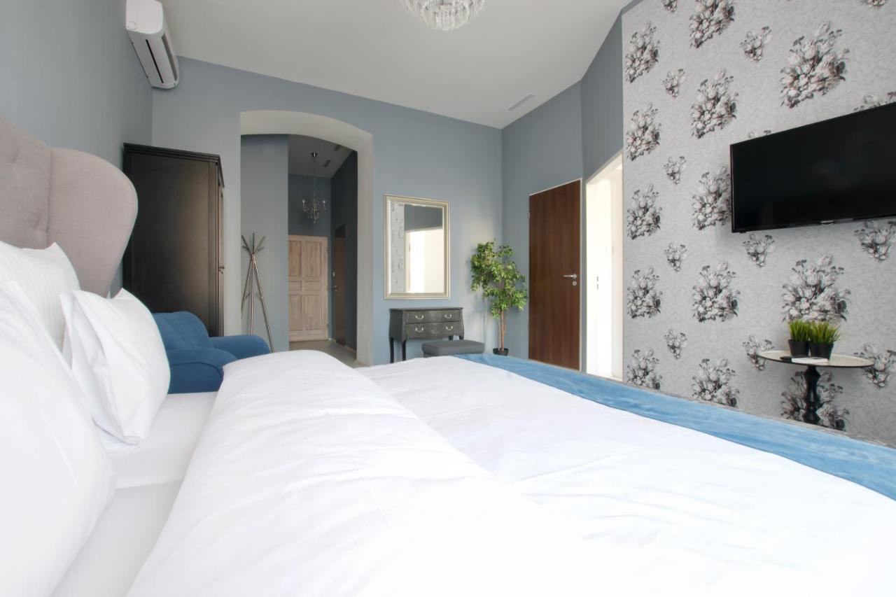 Premium Apartments By Hi5 - Astoria Square ブダペスト エクステリア 写真