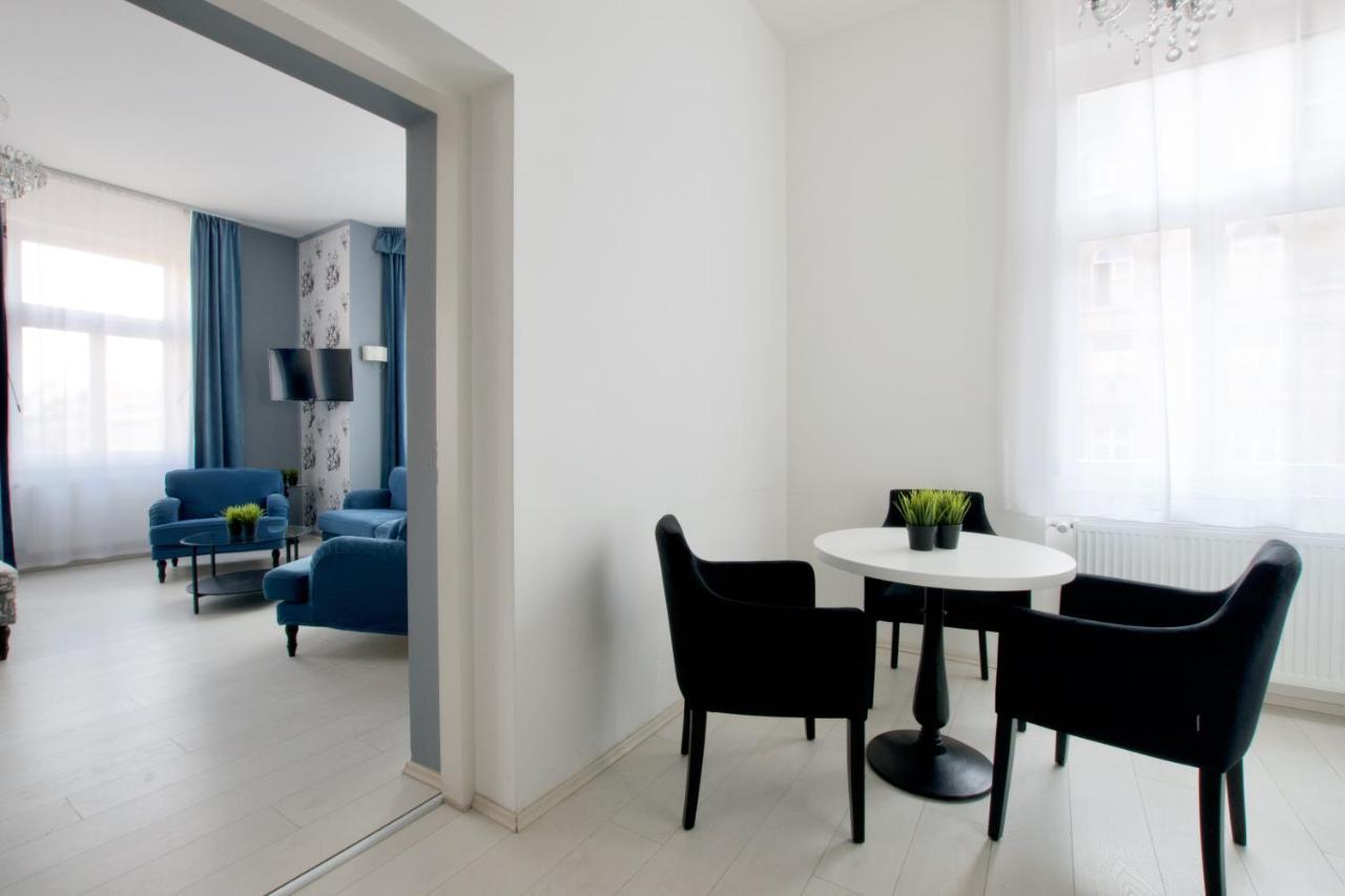 Premium Apartments By Hi5 - Astoria Square ブダペスト エクステリア 写真