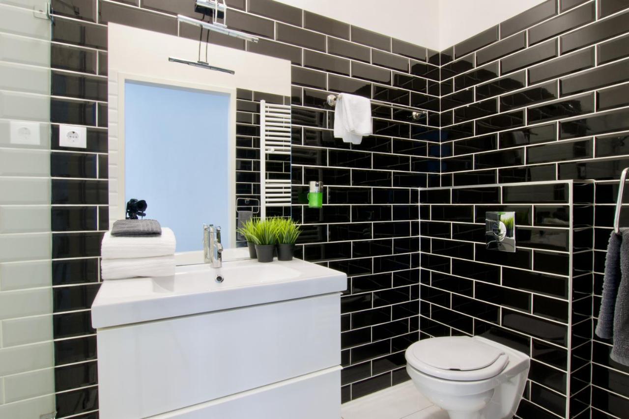 Premium Apartments By Hi5 - Astoria Square ブダペスト エクステリア 写真