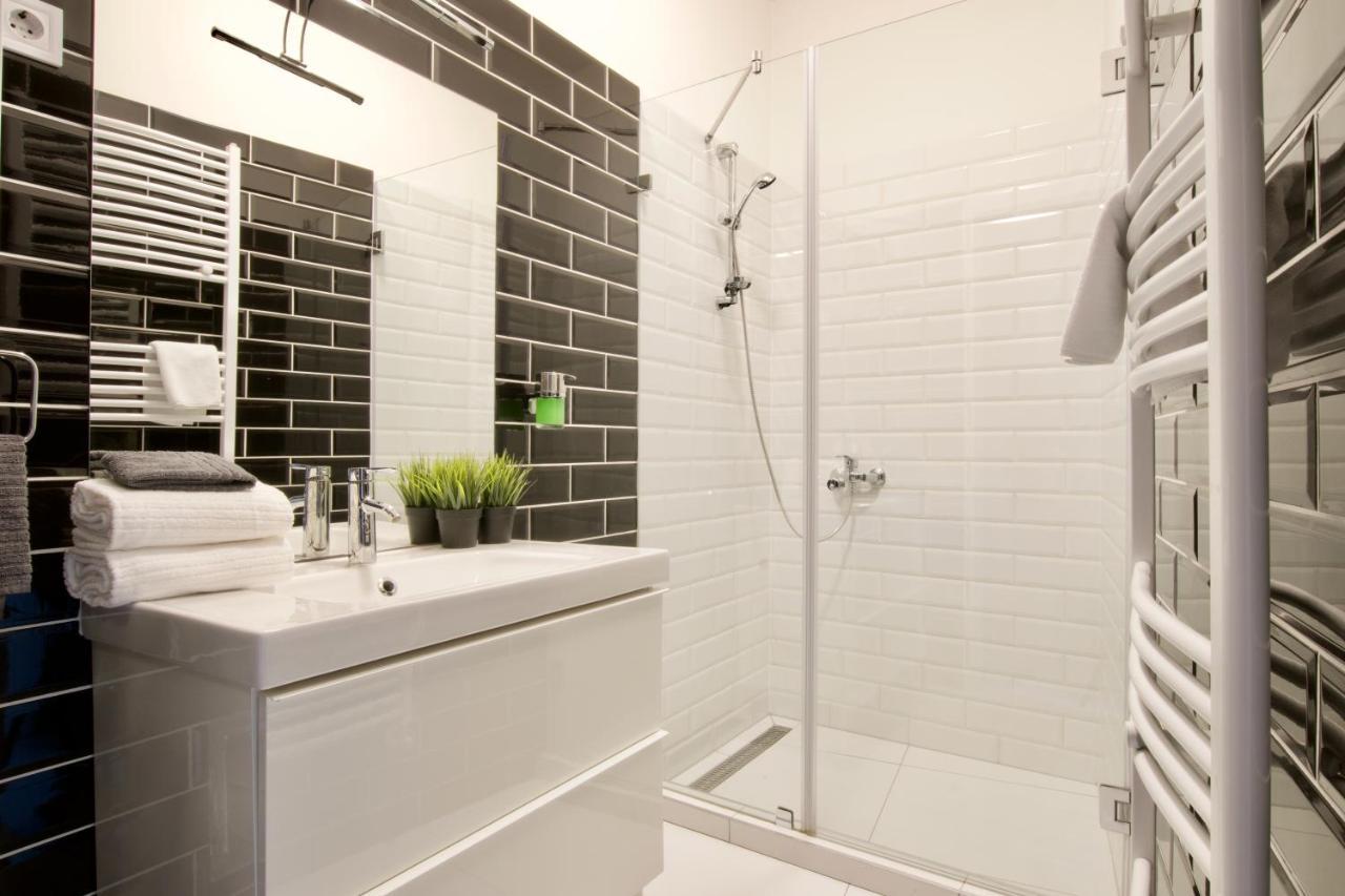Premium Apartments By Hi5 - Astoria Square ブダペスト エクステリア 写真
